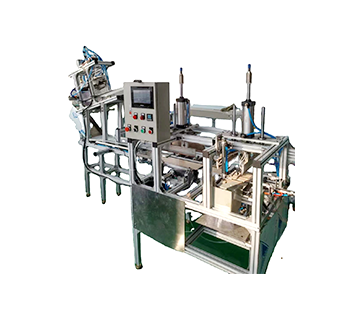 Automatic blister folding machine